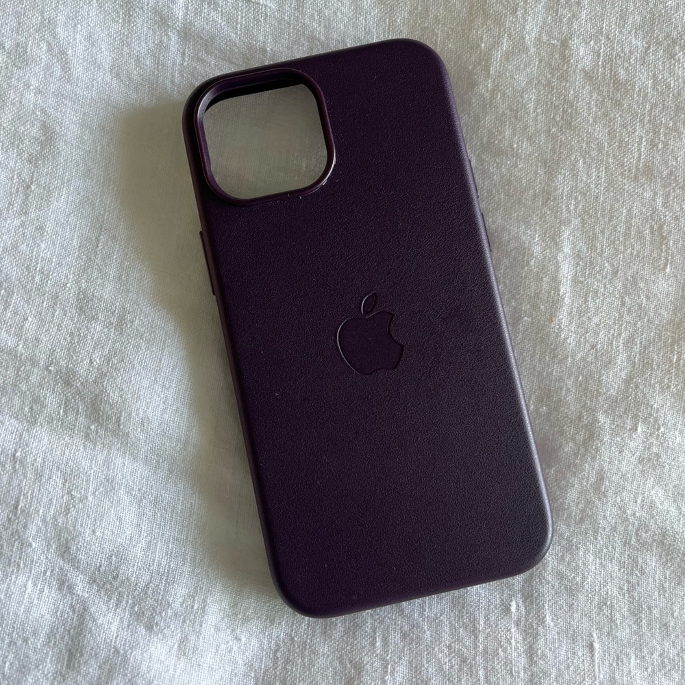 Two IPhone 13 mini leather cases